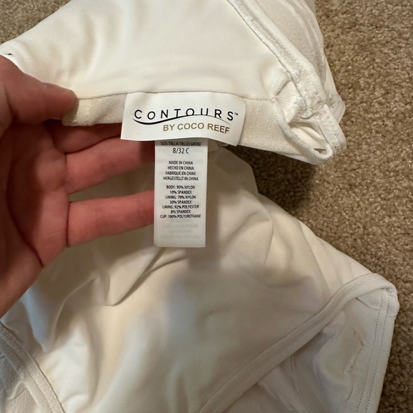 NWT Contours by Coco Reef High Neck One Piece Swimsuit Size 8 32 C Cup - Picture 9 of 11